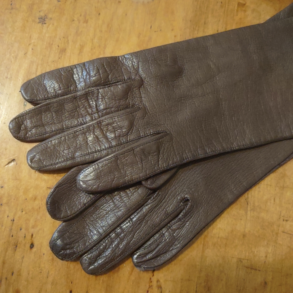 Elegant Brown Leather Gloves Forearm Length